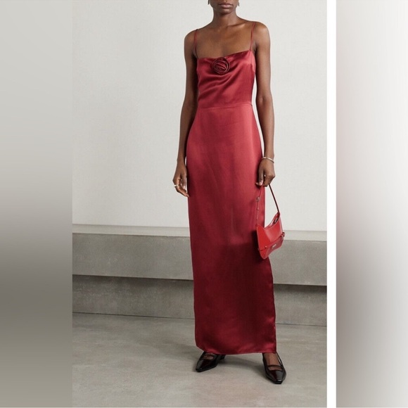 ⭐️Reformation Frankie Silk Dress Rosette⭐️ - Picture 10 of 16